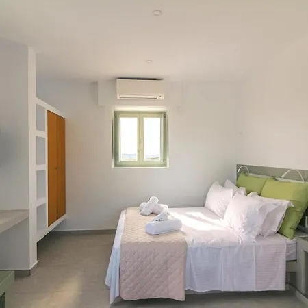 Olive Garden Luxury - Jacuzzi&seaview Ii - Aliki Paros Apartamento Angairiá